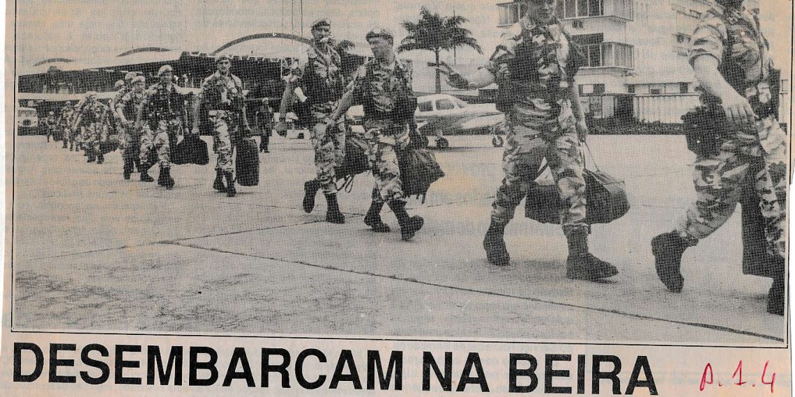 Desembarcam na Beira mais “capacetes” italianos – 24 de Março de 1993