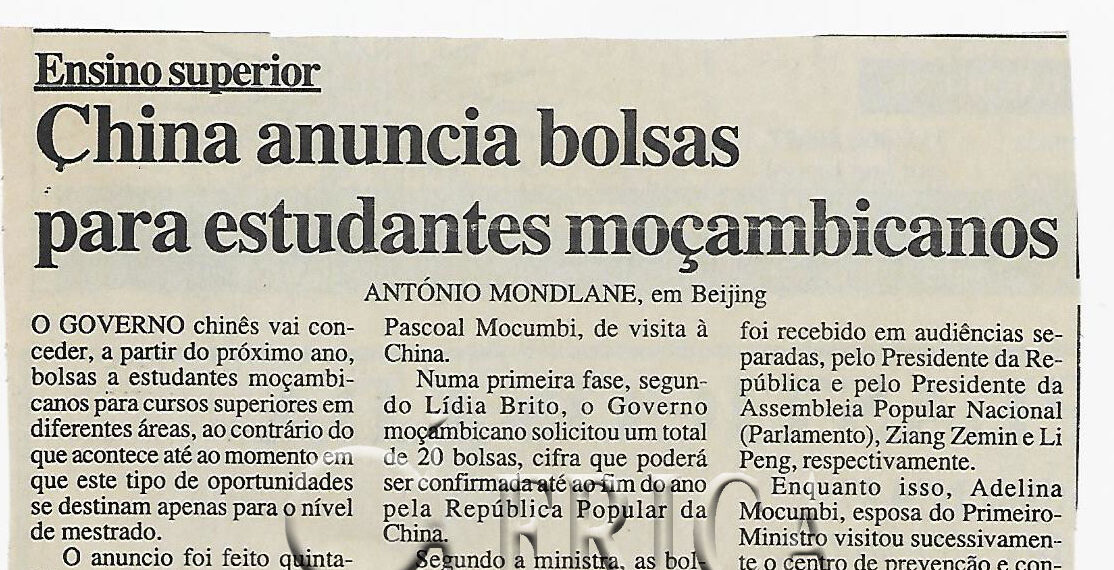 Ensino superior: China anuncia bolsas para estudantes moçambicanos – 14 de Outubro de 2002 (Notícias)